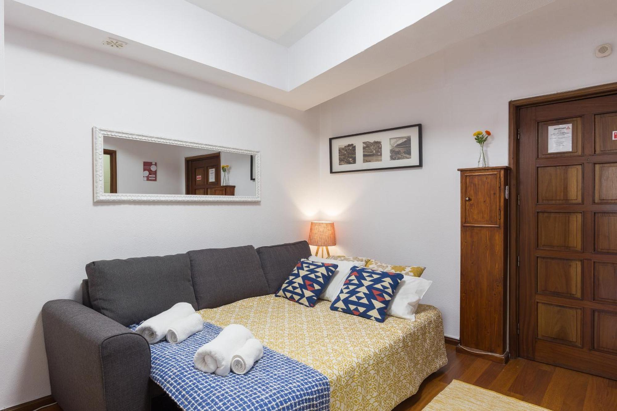 ポルトHost Wise - Comfy Bright Flats With Netflixアパートメント 部屋 写真